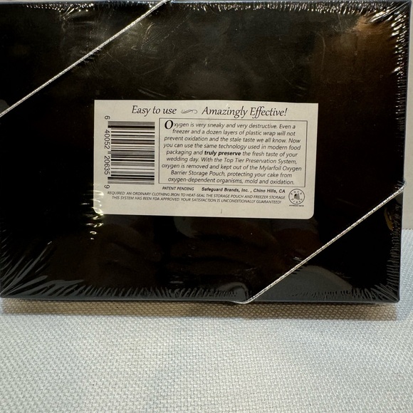 NEW Top Tier Cake Preservation System Oxygen-Free - Sealed Box (19 x 28 inches) - Picture 3 of 7